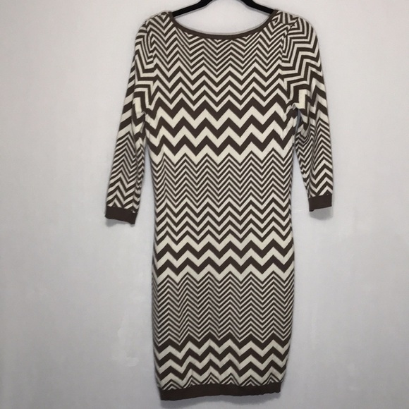 𝅺Pink rose sweater dress - Picture 3 of 11